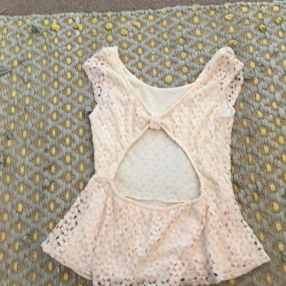 Top - Picture 2 of 2